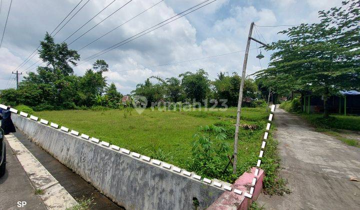 TANAH ISTIMEWA STRATEGIS BANGET COCOK UNTUK USAHA DI JALAN CANGKRINGAN DEKAT EXIT TOL 2