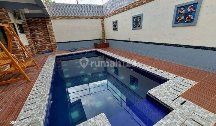 JARANG ADA! GEDUNG LUAS KOST EKLUSIF DAN RUMAH MEWAH ADA KOLAM RENANG - STRATEGIS DI TEPI JALAN KALIURANG KM 14 DEKAT KAMPUS UII