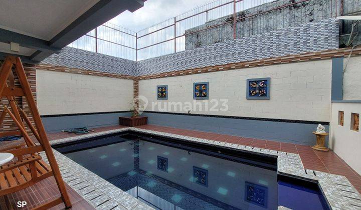 JARANG ADA! GEDUNG LUAS KOST EKLUSIF DAN RUMAH MEWAH ADA KOLAM RENANG - STRATEGIS DI TEPI JALAN KALIURANG KM 14 DEKAT KAMPUS UII