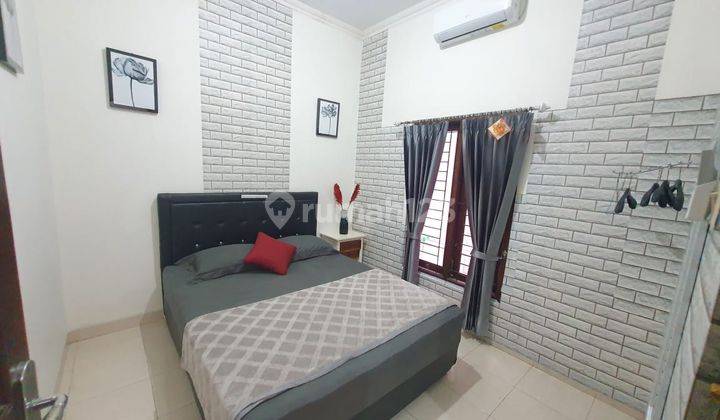 RUMAH CANTIK FULLY FURNISHED  DALAM PERUMAHAN ELITE PONDOK PERMAI DI DEKAT KAMPUS UMY DALAM RINGROAD DEKAT KE PUSAT KOTA JOGJA