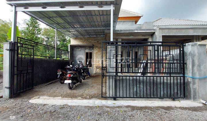 DIKONTRAKKAN RUMAH BARU CANTIK LIMASAN DI DEKAT SD MODEL NGEMPLAK SLEMAN 1