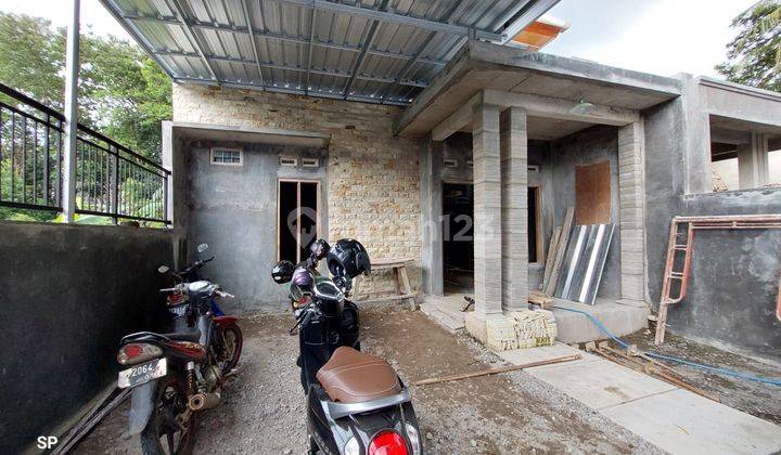 DIKONTRAKKAN RUMAH BARU CANTIK LIMASAN DI DEKAT SD MODEL NGEMPLAK SLEMAN 5