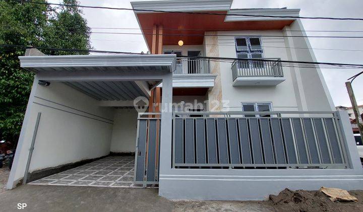 RUMAH MEWAH STRATEGIS 2 LANTAI DESAIGN MEWAH GAGAH DAN EKLUSIF DI KADISOKA PURWOMARTANI SLEMAN 1