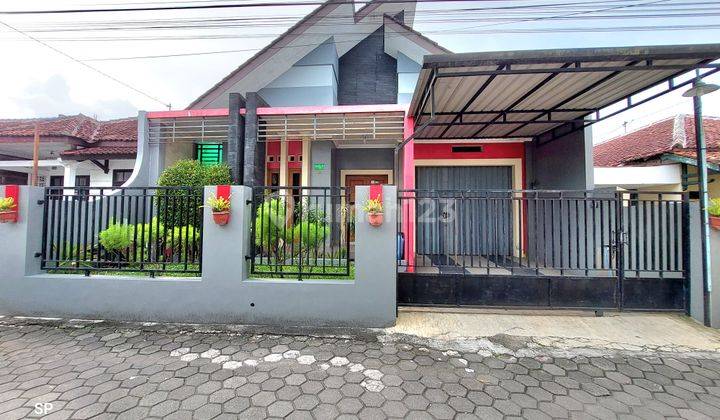 RUMAH PELANGI CANTIK DENGAN TANAH LUAS DEKAT KE KOTA DI GEDONGKUNING BANGUNTAPAN BANTUL 2