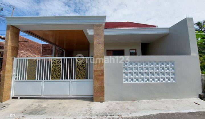 RUMAH MEWAH HARGA MURAH DI JALAN KALIURANG KM 14 NGEMPLAK SLEMAN 1