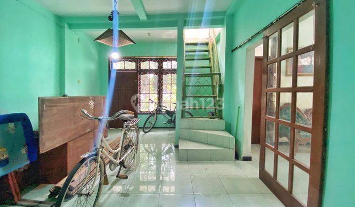 RUMAH HOOK MURAH 2 LANTAI - TERAWAT DENGAN TANAH LUAS DI SIDOARUM GODEAN 13