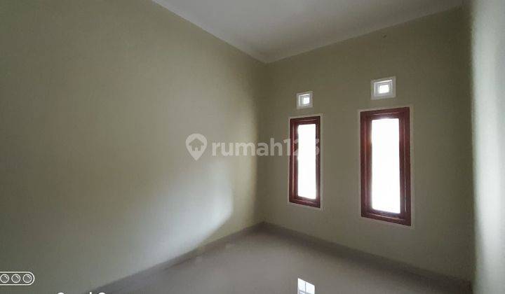 RUMAH CANTIK MINIMALIS KEMBAR DI DEKAT KAMPUS UNRIYO TAJEM MAGUWOHARJO SLEMAN