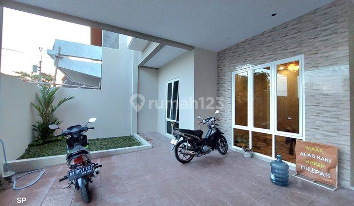 ISTIMEWA BANGET! RUMAH MEWAH BARU 2 LANTAI DENGAN KUALITAS PREMIUM DI DEKAT STADION MAGUWOHARJO DAN JOGJABAY