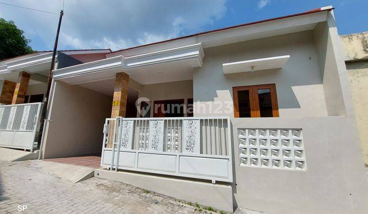 RUNAH BARU CANTIK MINIMALIS DALAM PERUMAHAN DEKAT PAMELA 7 PURWOMARTANI 5
