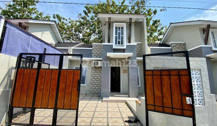 RUMAH CANTIK SEPERTI 2 LANTAI - FULL FURNISHED DALAM PERUMAHAN SBS SEDAYU JALAN WATES KM 9 DEKAT PERTAMINA REWULU