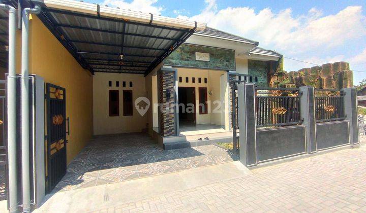 RUMAH CANTIK SIAP HUNI ISTIMEWA DALAM CLUSTER DI DEKAT PASAR PLERED BANTUL