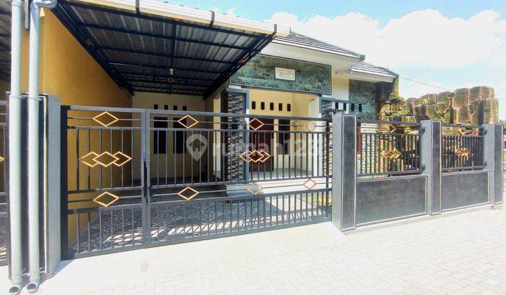 RUMAH CANTIK SIAP HUNI ISTIMEWA DALAM CLUSTER DI DEKAT PASAR PLERED BANTUL