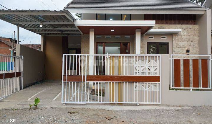 RUMAH BARU CANTIK MINIMALIS MODERN HARGA MURAH  DI UTARA PASAR GODEAN DEKAT RUMAH SAKIT ATHUROT