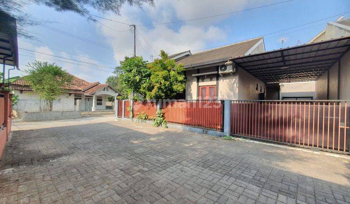 RUMAH CANTIK DENGAN TANAH LUAS NYAMAN DAN STRATEGIS DI BERBAH SLEMAN DEKAT BLOK O 1