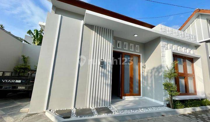 RUMAH BARU CANTIK KEKINIAN DALAM MINI CLUSTER ASRI DEKAT JALAN RAYA GEDONGKUNING DI BANGUNTAPAN 2