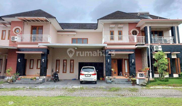 RUMAH MEWAH LUX 2 LANTAI DENGAN PRIVAT POOL DALAM PERUMAHAN ELITE KUANTAN 2 REGENCY DI TEGALREJO KODYA DEKAT MALIOBORO 1