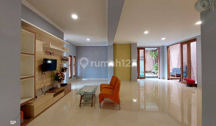 RUMAH MEWAH LUX 2 LANTAI DENGAN PRIVAT POOL DALAM PERUMAHAN ELITE KUANTAN 2 REGENCY DI TEGALREJO KODYA DEKAT MALIOBORO 2