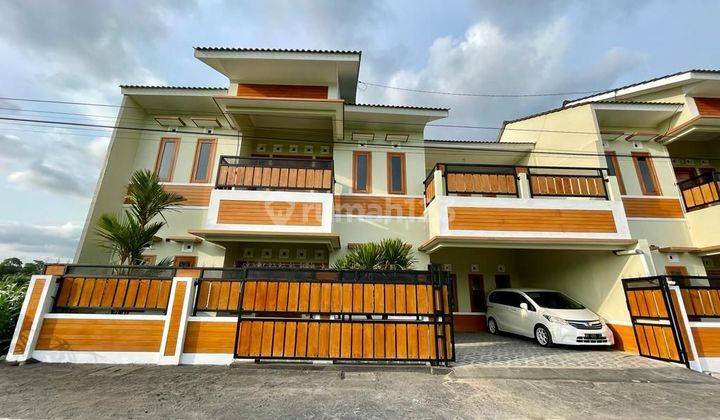 STRATEGIS - ISTIMEWA!!! RUMAH MODERN 2 LANTAI STRATEGIS DENGAN BALKON LUAS VIEW SAWAH DI MAGUWOHARJO DEPOK SLEMAN 2