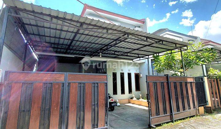 RUMAH MEWAH 2 LANTAI UNIT POJOK DI DEKAT AMPLAZ DALAM RINGROAD JANTI  CATUR TUNGGAL DEPOK SLEMAN 1