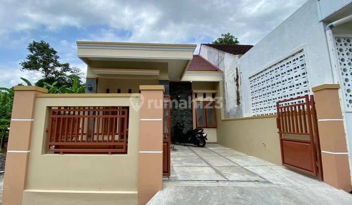 RUMAH COKLAT CANTIK MINIMALIS BARU HARGA BERSAHABAT DI TANJUNG KALITIRTO BERBAH SLSMAN 2