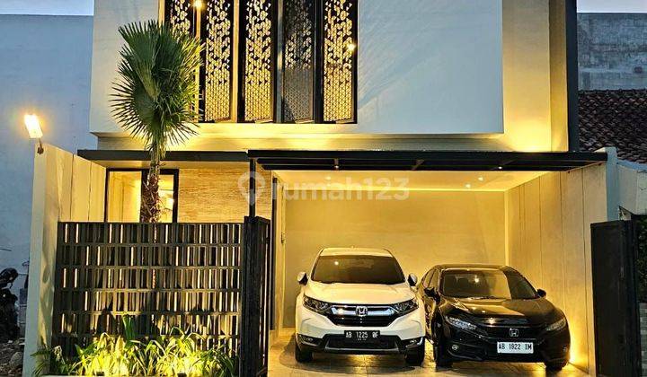 RUMAH MODERN KONTEMPORER 2 LANTAI FULL FURNISHES DI DEKAT KAMPUS BUDI MULIA TAJEM MAGUWOHARJO 1