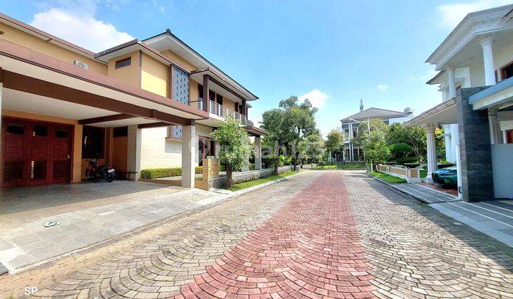 BOMBASTIS...! ALA RUMAH ARTIS ! RUMAH MEWAH HOOK 2 LANTAI  FULLY FURNISHED Di DALAM PERUMAHAN BALE HINGGIL JALAN KALIURANG KM 8 NGAGLIK SLEMAN 2