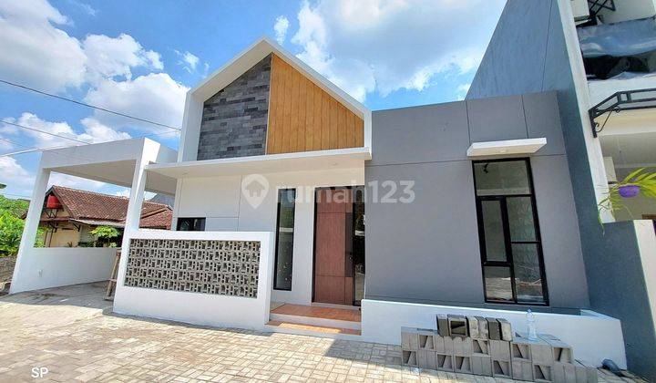 RUMAH CANTIK MODERN KEKINIAN SCANDINAVIAN DALAM MINI CLUSTER DI NOGOTIRTO GAMPING SLEMAN DEKAT KAMPUS UNISA 2