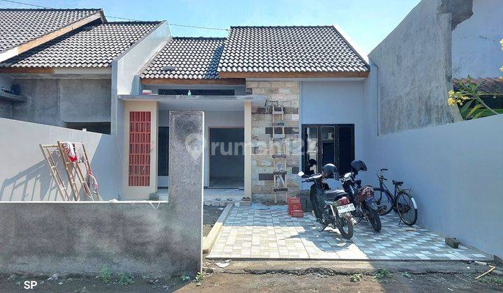 RUMAH CANTIK MINIMALIS KEMBAR 3 UNIT DENGAN TANAH LUAS DI DEKAT JOGJABAY WEDOMARTANI NGEMPLAK SLEMAN 1