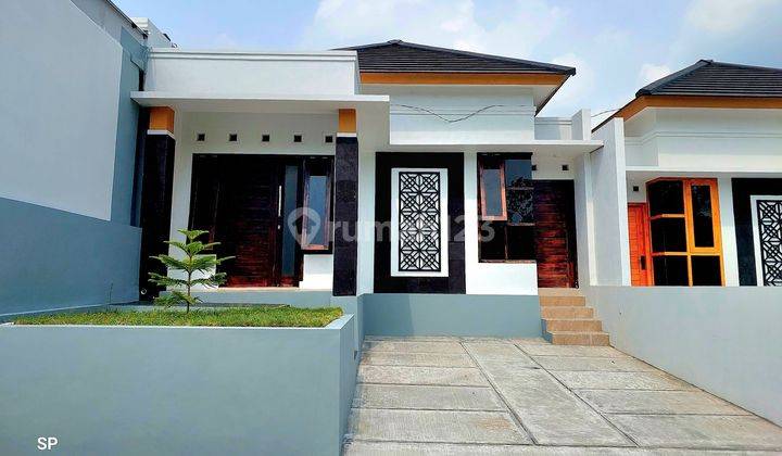 RUMAH BARU MEWAH ASRI SERASA VILLA - HARGA MURAH DALAM PERUMAHAN ONE GATE SYSTEM DI GAMPING SLEMAN DEKAT KAMPUS UMY 1