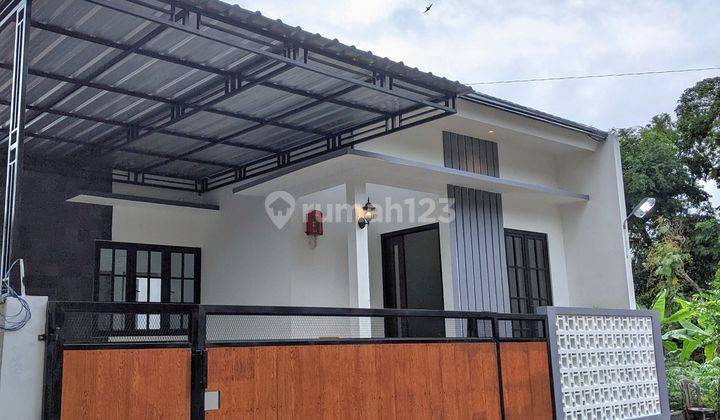 RUMAH BARU CANTIK MINIMALIS HARGA EKONOMIS DI JALAN GODEAN KM 13 DEKAT SPBU SIDOREJO DAN PASAR GODEAN 2