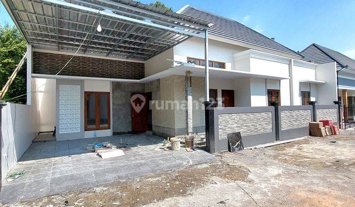 MURAH BANGET! RUMAH MEWAH LIMASAN ISTIMEWA DENGAN TATA RUANG NYAMAN DI JALAN KALIURANG KM 13 NGEMPLAK SLEMAN DEKAT PASAR JANGKANG 1