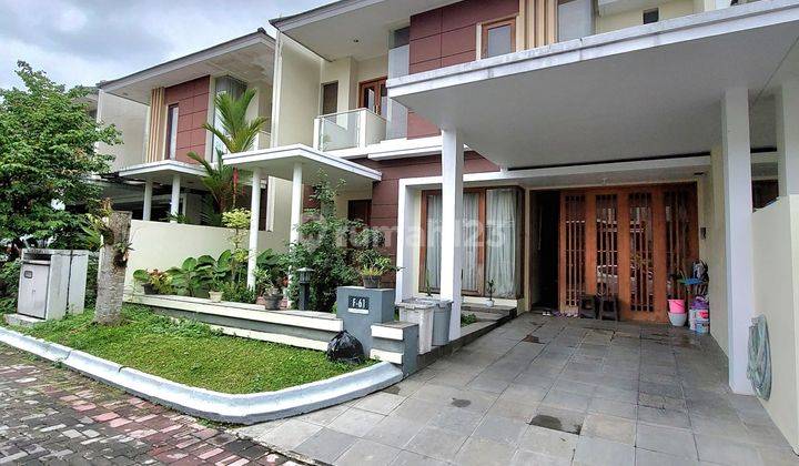 RUMAH MEWAH LUX 2 LANTAI ISTIMEWA DALAM PERUMAHAN ELITE BALE MULIA  - JOMBOR MLATI SLEMAN