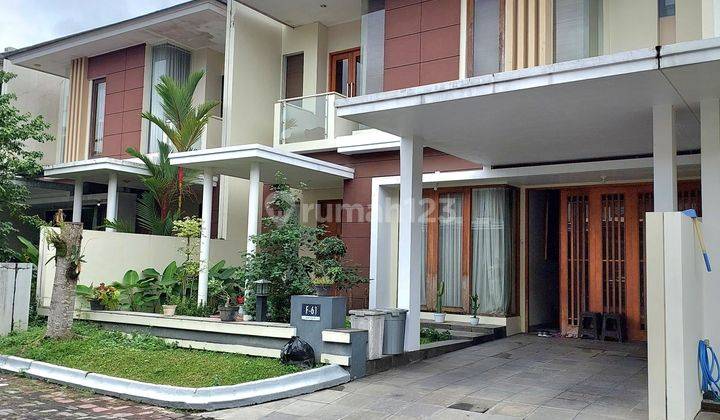 RUMAH MEWAH LUX 2 LANTAI ISTIMEWA DALAM PERUMAHAN ELITE BALE MULIA  - JOMBOR MLATI SLEMAN