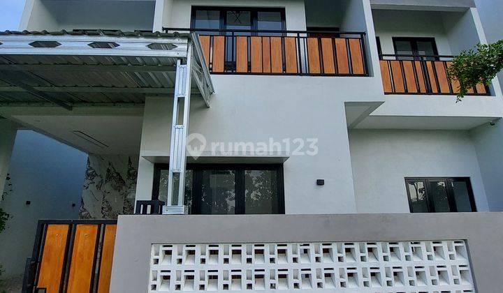 RUMAH BARU FRESH CANTIK MINIMALIS 2 LANTAI HARGA MURAH VIEW SAWAH DI POTORONO BANGUNTAPAN BANTUL