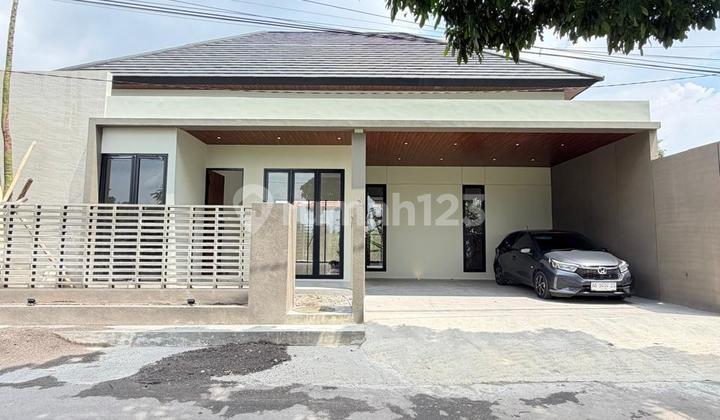 New Luxurious Modern Limasan House with Spacious Land and Open Layout in Purwomartani, Kalasan, Sleman, Near Pamela 7 Supermarket 2