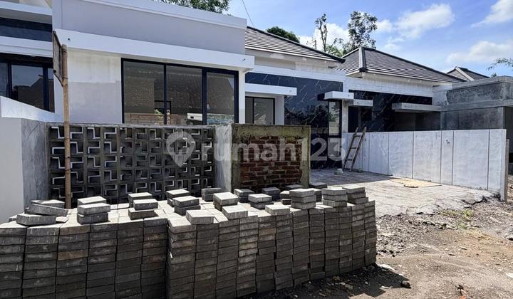 Murah Banget‼️Rumah Mewah Limasan Modern dengan Tanah Luas Dalam Cluster di Wonolelo Jalan Kaliurang KM 13 Ngemplak Sleman 2