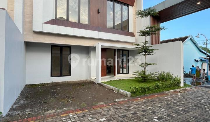 Rumah Mewah 2 Lantai Dalam Perumahan 15 Unit Dengan Security 24 Jam Di Condong Catur Depok Sleman Dekat Ke Kampus Ugm 2