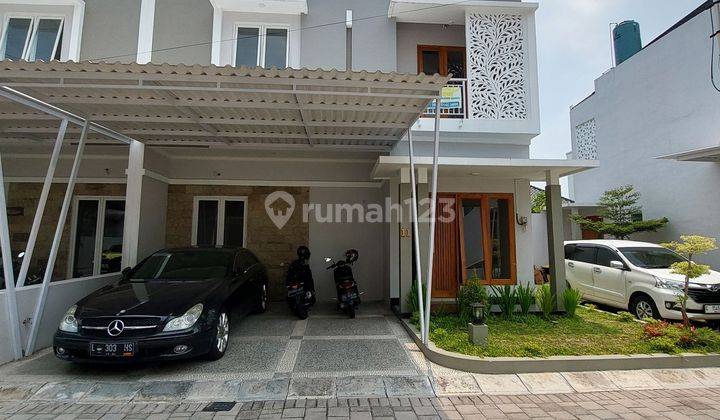 Rumah Mewah Hook 2 Lantai Lux Siap Huni Dalam Perumahan One Gate System Di Jalan Godean Km 7 Sidoarum Godean 1