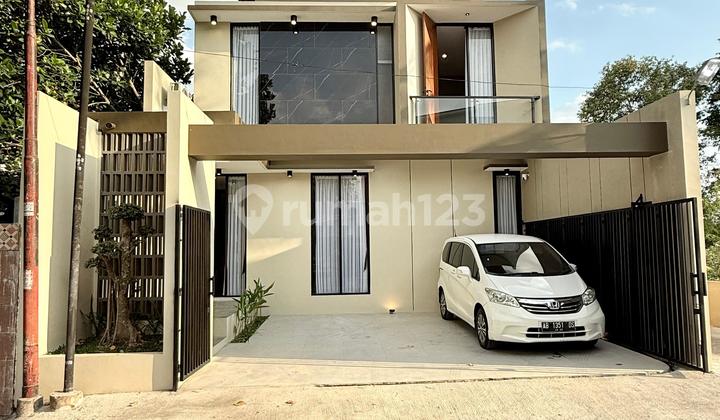 Modern Contemporary 2-Story Luxury House - Fully Furnished in Maguwoharjo Depok Sleman Near Budi Mulia Tajem 2