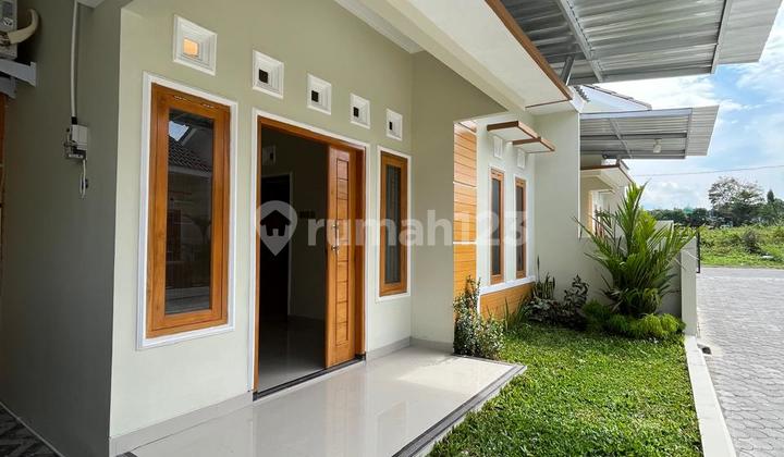 Murah Banget!!! Rumah Baru Cantik Mewah - Harga Murah - Tata Ruang Lega Dalam Cluster Kadisoka Purwomartani Sleman Dekat Pemancingan 2