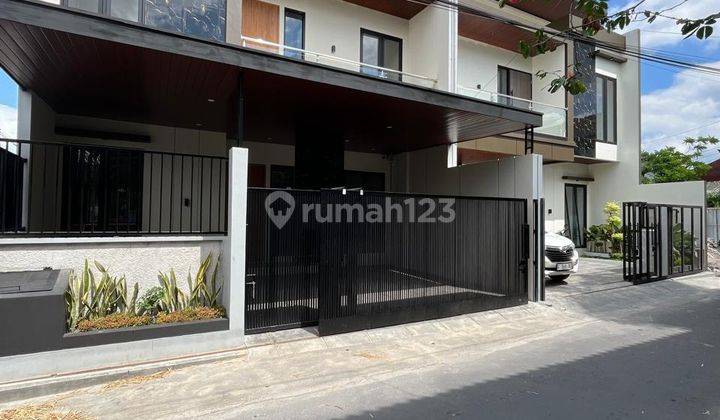 Rumah Baru Mewah 2 Lantai Kontemporer Di Dalam Perumahan Sidoarum Jalan Godean Km. 6 Dekat Bantulan 2