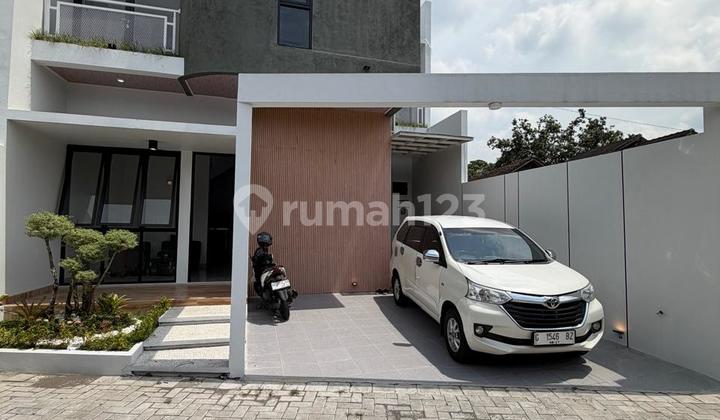 Aesthetic Furnished Cheap‼️New Luxurious 2-Story Modern Furnished House in a Cluster - Affordable Price Near Sleman Government Complex &amp; School