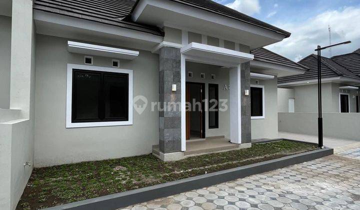 Murah Banget Sisa 1 Unit! Rumah Baru Fresh Limasan Modern Dengan Harga Murah Di Taman Martani Kalasan Dekat Bong Supit Bogem Kalasan Sleman 1