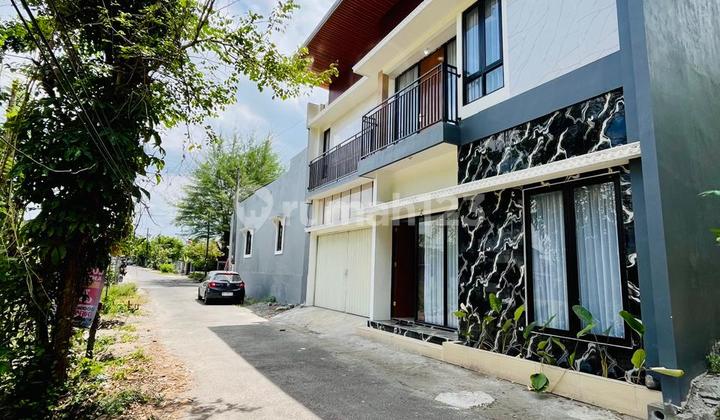 Murah Banget!!! Rumah Mewah 2 Lantai Kontemporer Dengan Harga Super Murah Di Jalan Kaliurang Km 13 Dekat Kampus Pppg Kesenian Ngaglik Sleman