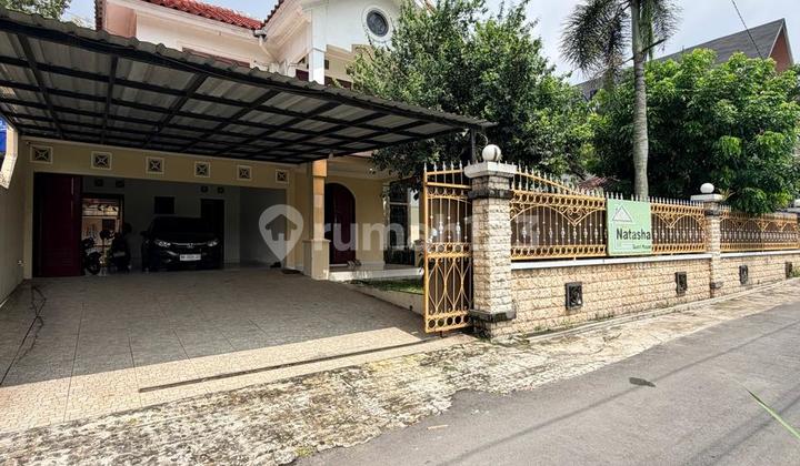 Rumah Luas Guest House 2 Lantai Full Furnished dengan Tanah Luas di Lokasi Premium Condong Catur Dekat Pakuwon Mall