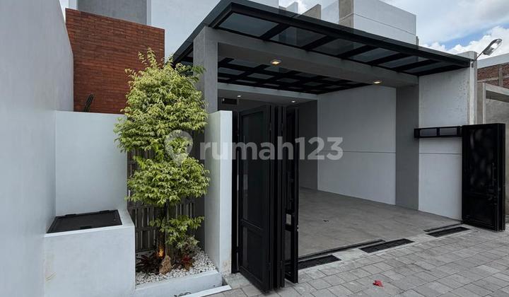 Homy Cafe-Style Home Ready to Occupy with Modern Industrial Concept on Jalan Kaliurang Km. 13 Sukoharjo Ngaglik Sleman Near UII Campus