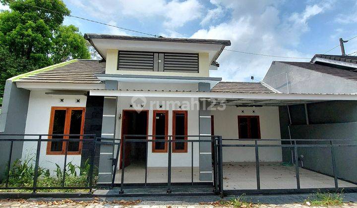 Rumah Cantik Minimalis Dalam Cluster 6 Unit Di Dekat Pasar Jangkang Ngemplak Sleman 1