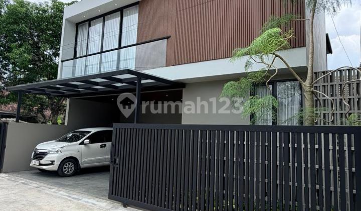 Luxury 2-Story Villa-Concept House with Private Pool and Full Furnishing in Wedomartani, Ngemplak, Sleman, Near Tajem and Jogjabay