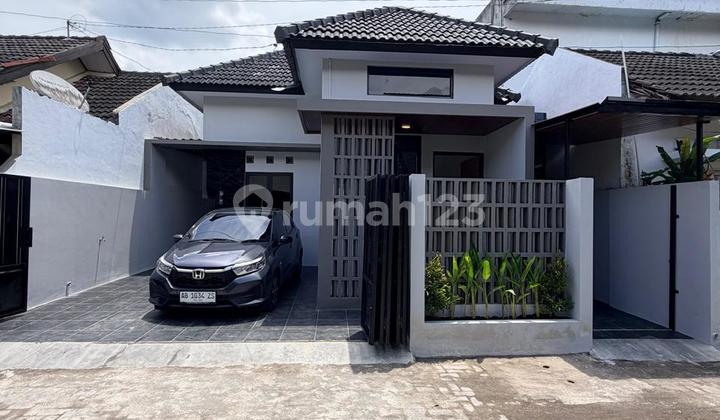 New Luxury Modern Limasan House in Kadisoka Housing, Near Mc Swalayan and Kadisoka Fishing Pond 2