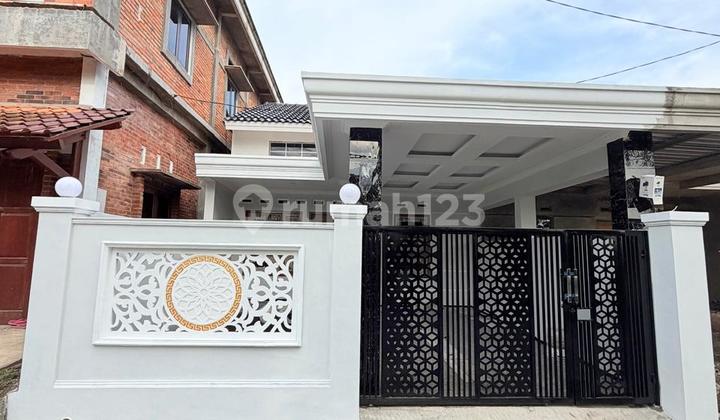 Beautiful House with Functional Layout and Rice Field View in Selomartani, Near Sidorejo Market. 2